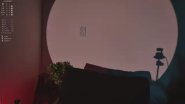 MichaellaMoon's cam snapshot