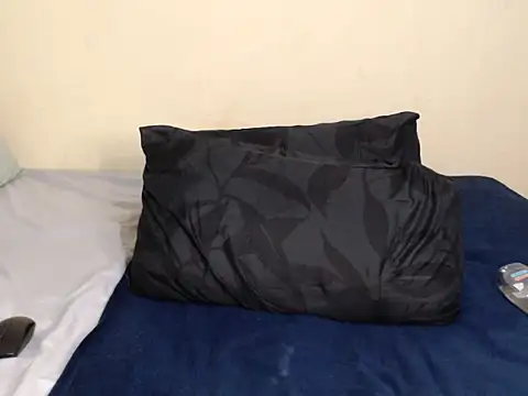 freaky-Mikie's cam snapshot