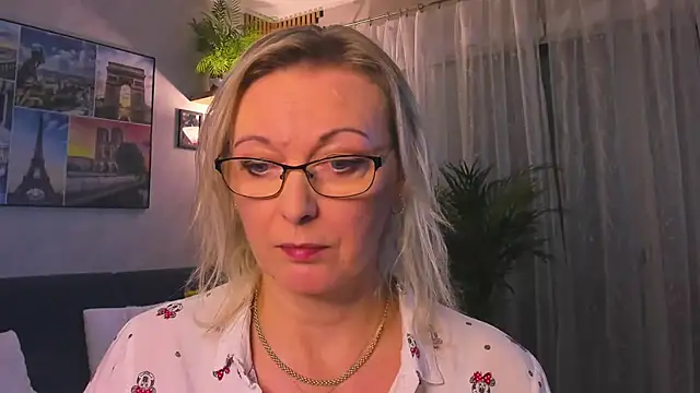 vanessa_chat's cam snapshot