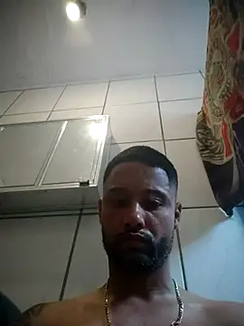 wellpauduro1994 live sex cam