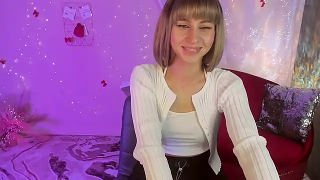 CharmBianca's cam snapshot