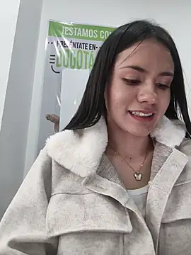 CHARLOTTE__05's cam snapshot