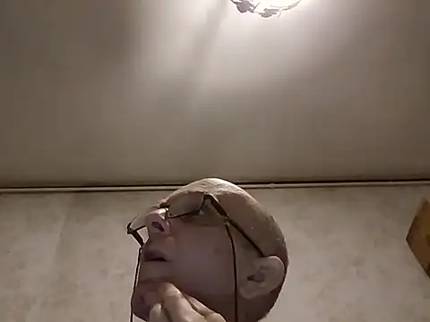 mariusica1@xh live sex cam