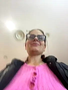 NataKitten live sex cam