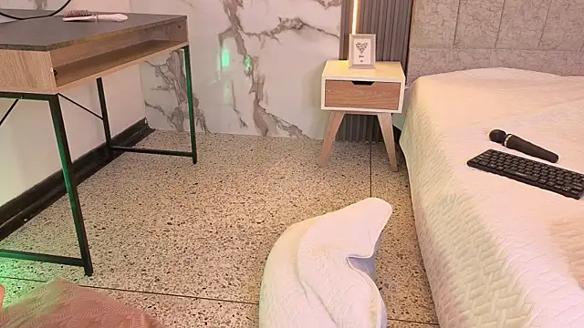 Kattie_sweet1's cam snapshot