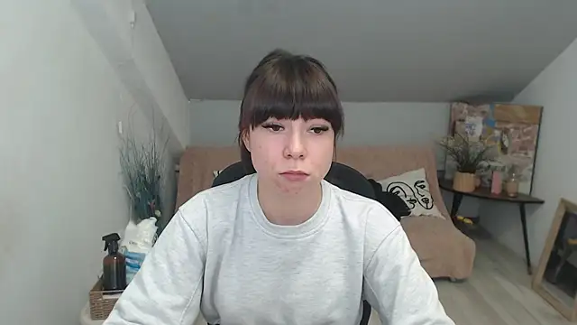 MayaWill's cam snapshot