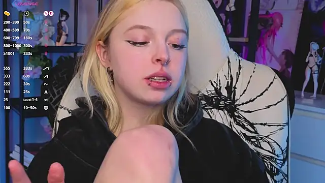 ElvenQueen's cam snapshot