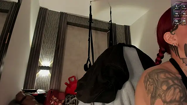 selene_red_ live sex cam