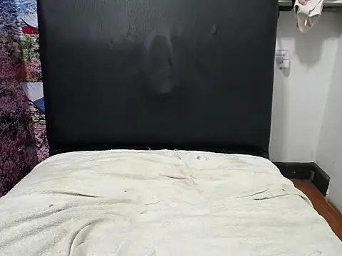 susy_pervertt's cam snapshot