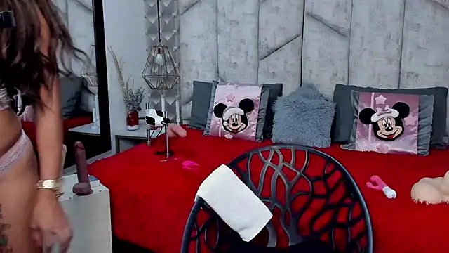 NiicolleMiller's web cam