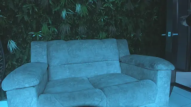 ObsidianOrchid's cam snapshot