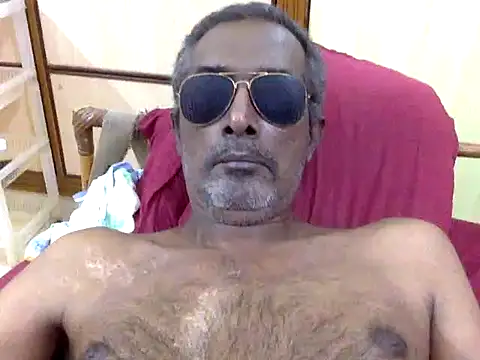 Lookin4Kinky_Partner's cam snapshot