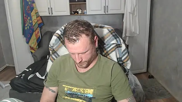 ALEX_BEAUTY2025's cam snapshot