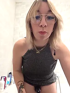 Giuliana_baby's cam snapshot