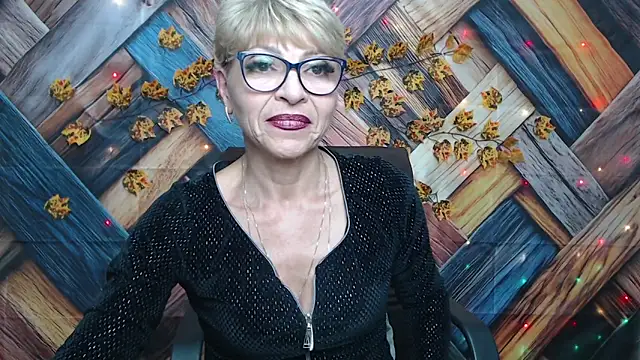 EllaBonito's cam snapshot