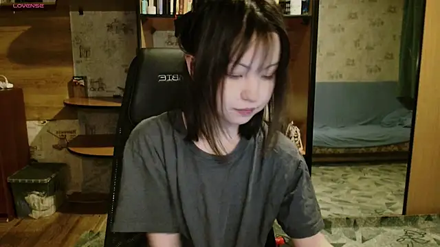 lalallalalaa-'s cam snapshot