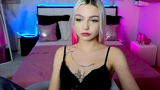 LinaLirian's cam snapshot