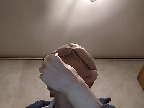 mariusica1@xh's cam snapshot