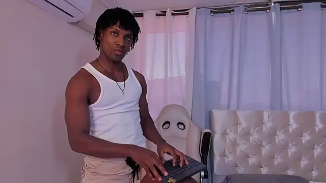 tau_montes's cam snapshot