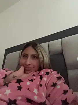 Ameellie's cam snapshot