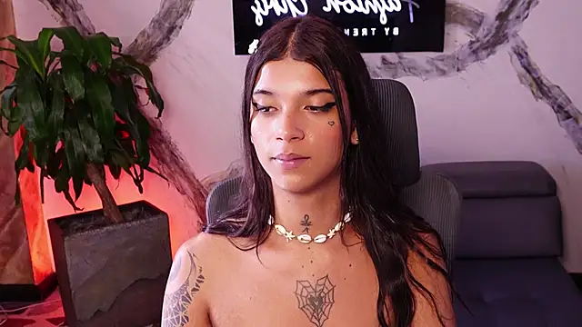 CoralRigan live sex cam