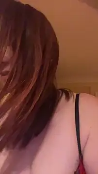 LouiseTswing's cam snapshot