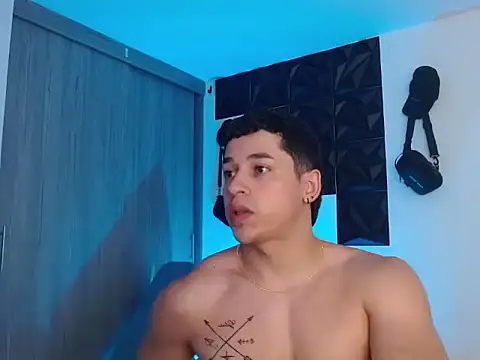 adam_keith's cam snapshot