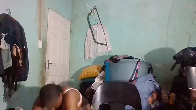 Nicky52 live sex cam