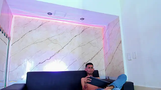 Golldens_Dreamss's cam snapshot