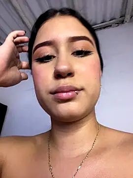 cristalxxx_hott live sex cam