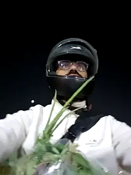 YoursThickDick's cam snapshot