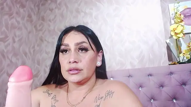 Milf_NaomiBraunx's cam snapshot