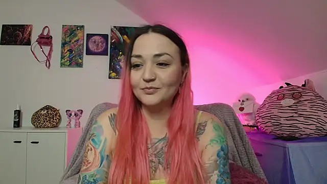 PinkHurricaneOfficial's web cam