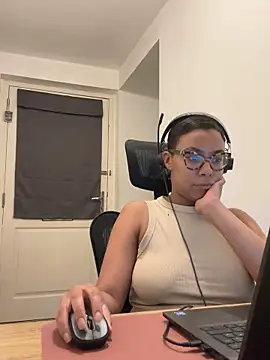 Melia_Rayne's cam snapshot