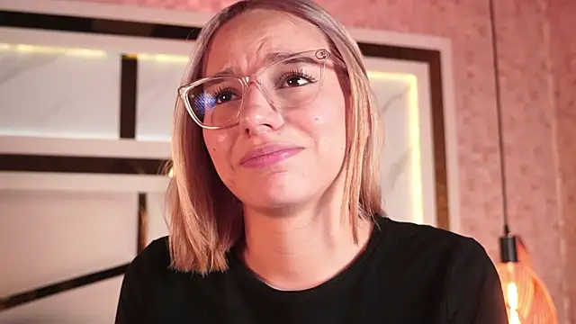 ambar_rosse25's cam snapshot