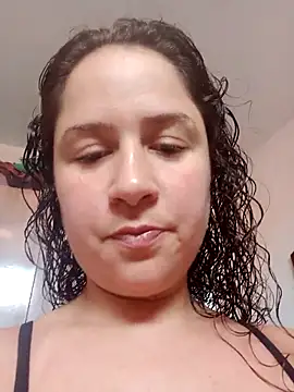 Moranguinha2234 live sex cam