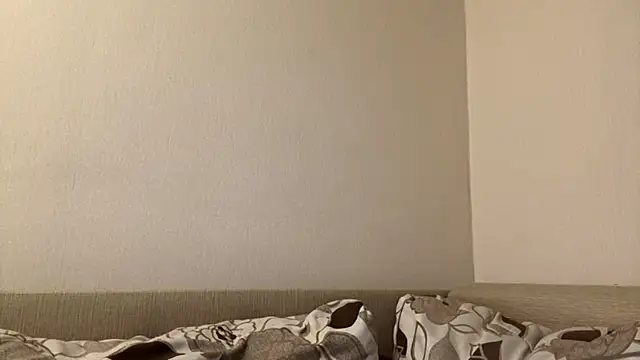 LulyClouds's cam snapshot