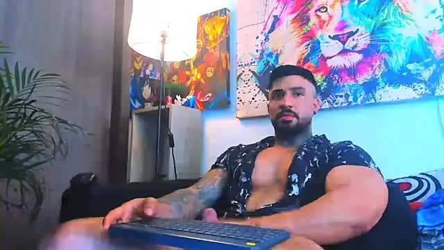 naugthy_dominant's cam snapshot