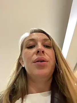 Sweet___Emily's cam snapshot