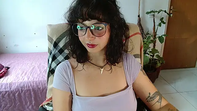 myamillor live sex cam