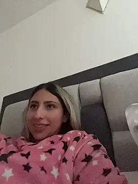 Ameellie's cam snapshot