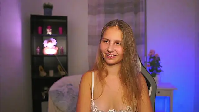 emmie_murray's cam snapshot