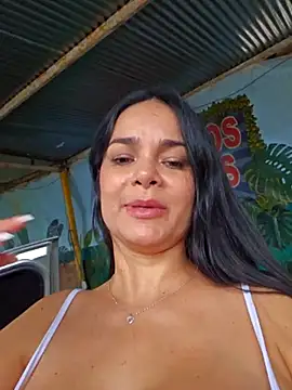 CataleyaRusso's cam snapshot