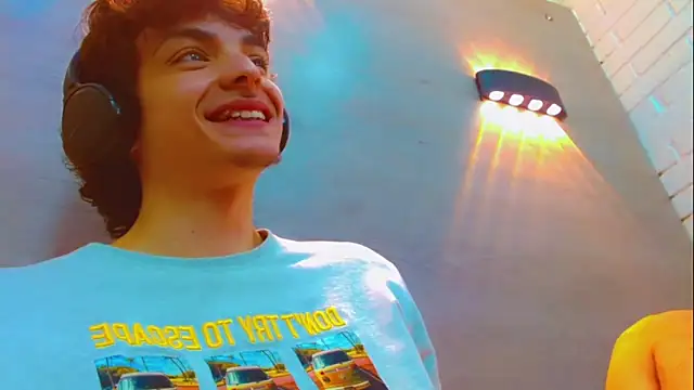 Sr_BonnyEthan live sex cam