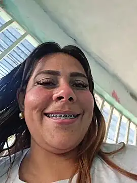 camila_rogue's cam snapshot