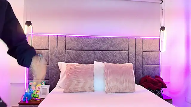 Dakota_Megan_69 live sex cam