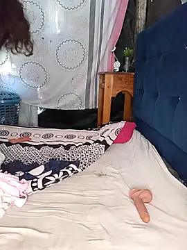 Soymaia's cam snapshot