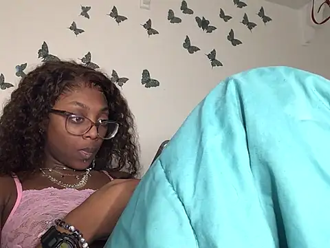 Moxhavix live sex cam