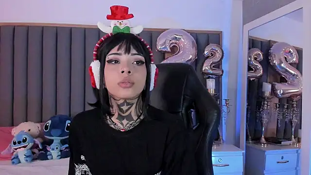 misstomie_'s cam snapshot