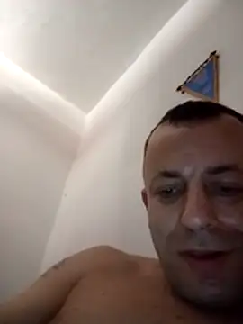 jjLARAY live sex cam